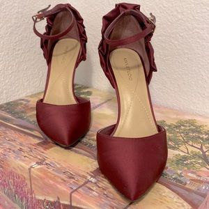 MAX STUDIO HEEL PUMPS SZ 6.5